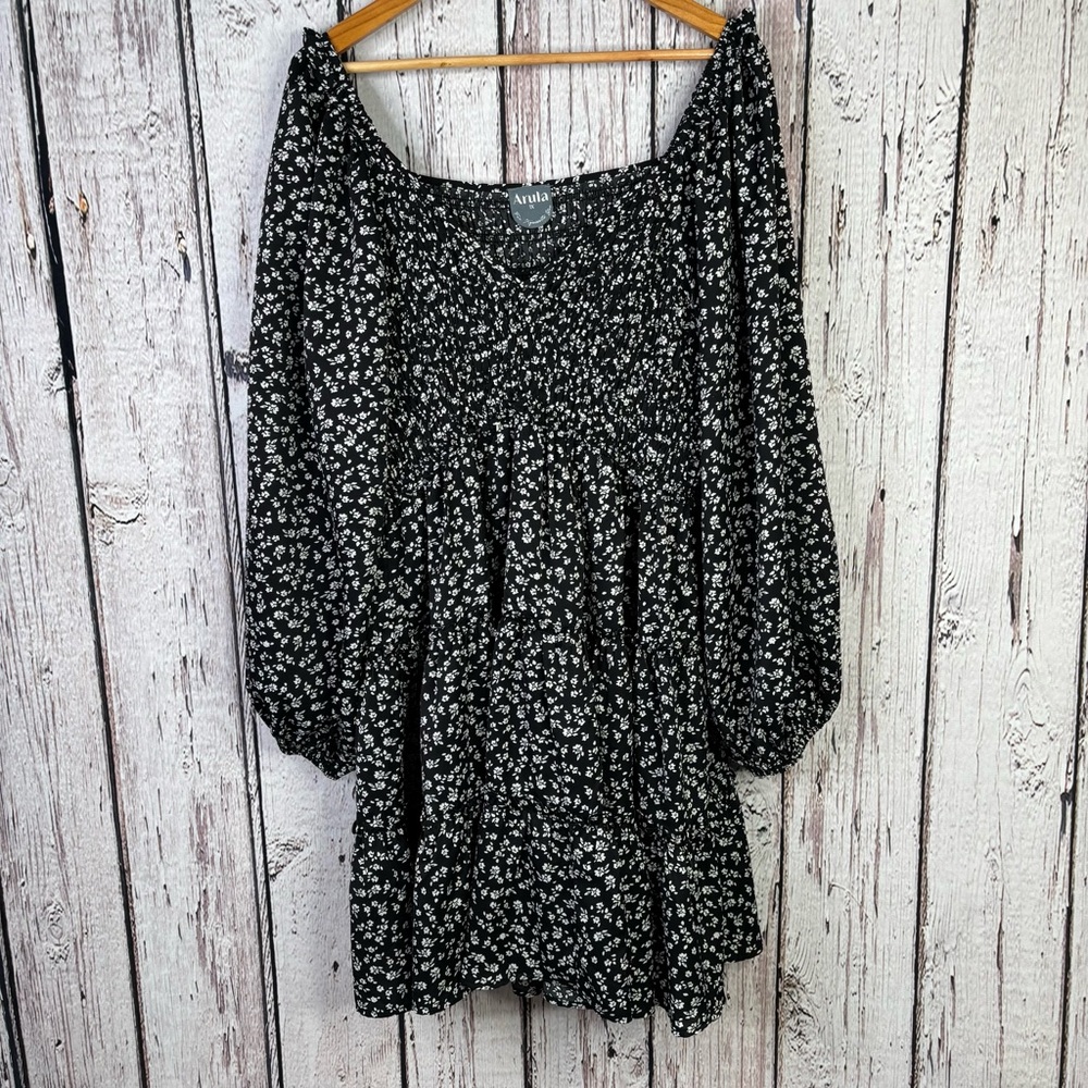 Arula‎ Plus Size 1X Black & White Floral Print Bishop Sleeve Ruffled Mini Dress